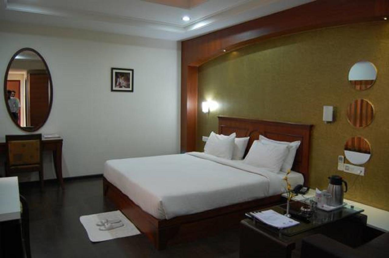 Hotel Amit International Bhilai Zewnętrze zdjęcie